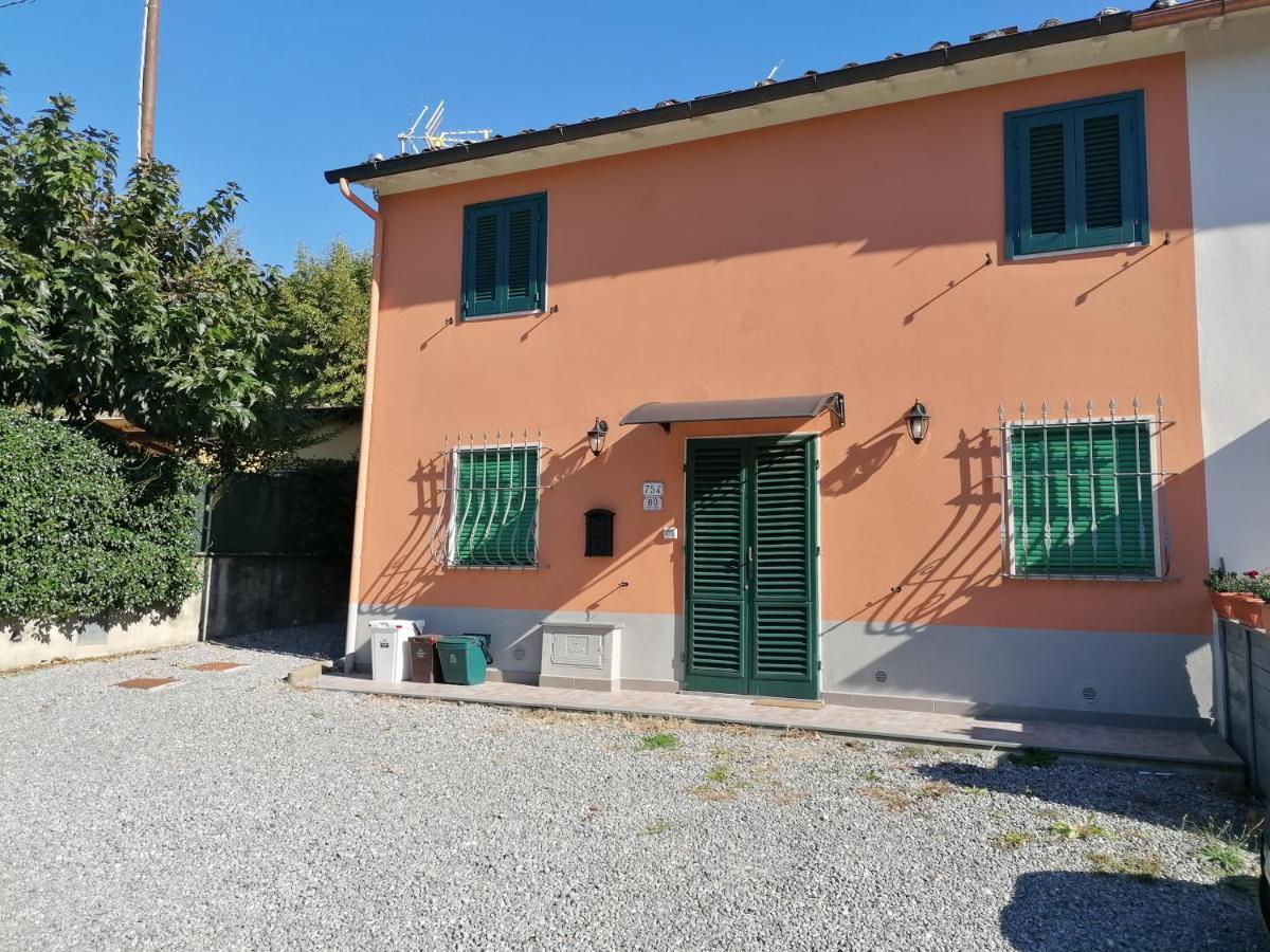 La Casina Da Lilli Villa Lucca Bagian luar foto